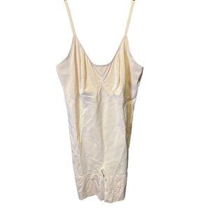 Spanx On Core Mid Thigh Full Nude Bodysuit Shaper Sz 3X